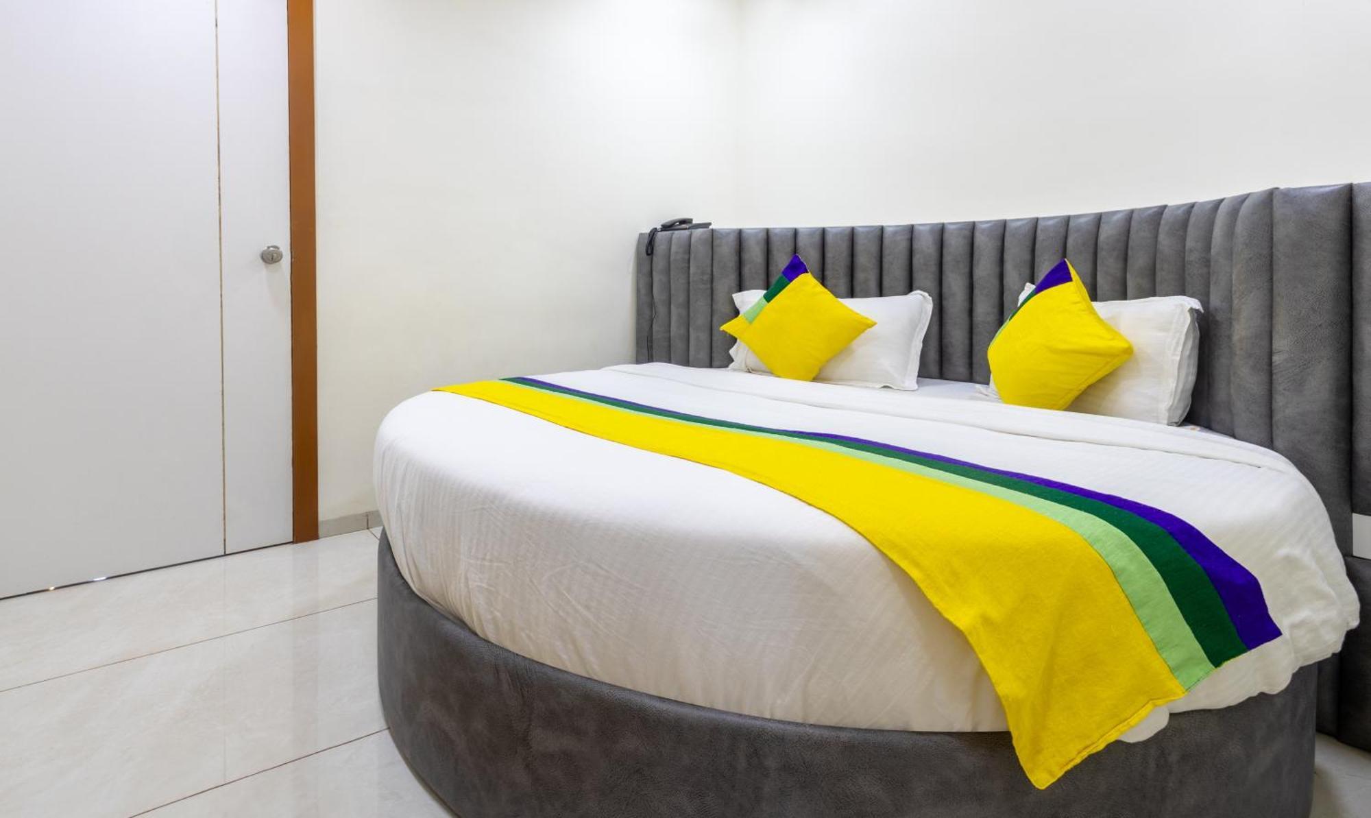 Itsy Hotels Signature, Nehru Nagar Amhedabad Dış mekan fotoğraf